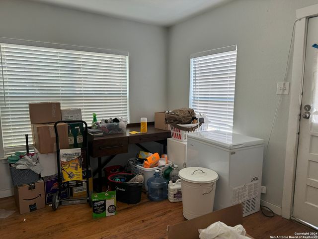 323 ARLINGTON CT, San Antonio, TX 78210