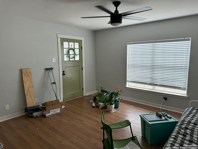 323 ARLINGTON CT, San Antonio, TX 78210