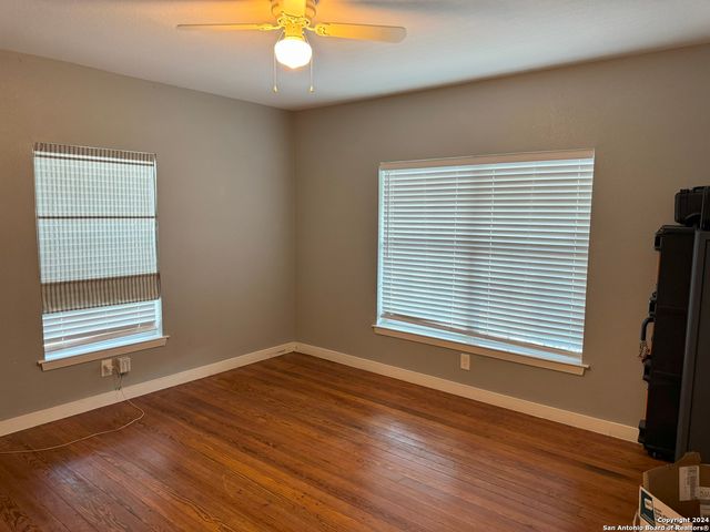 323 ARLINGTON CT, San Antonio, TX 78210