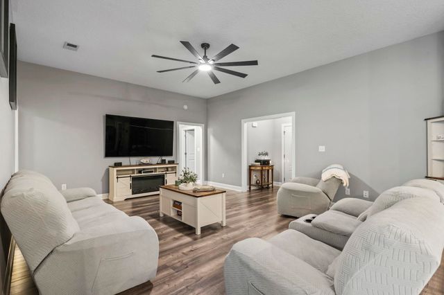 1930 West Homewood Rd., Conway, SC 29526