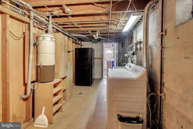 3212 CREST AVE, Cheverly, MD 20785