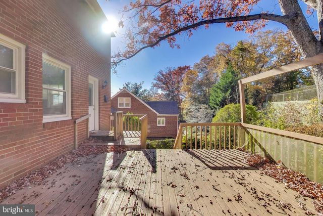 3212 CREST AVE, Cheverly, MD 20785