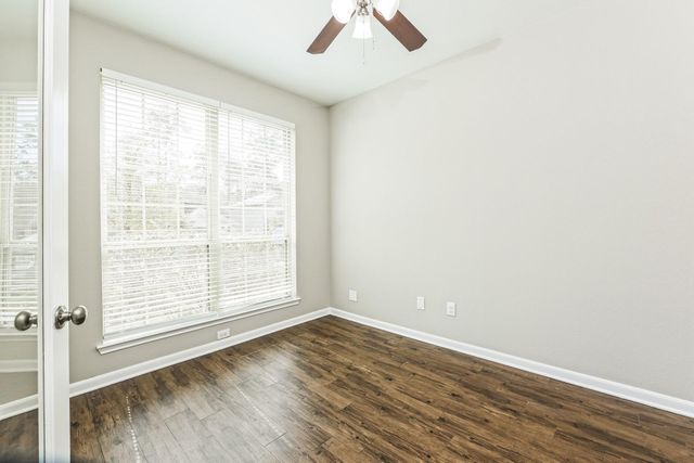 1966 Briar Grove Drive, Conroe, TX 77301