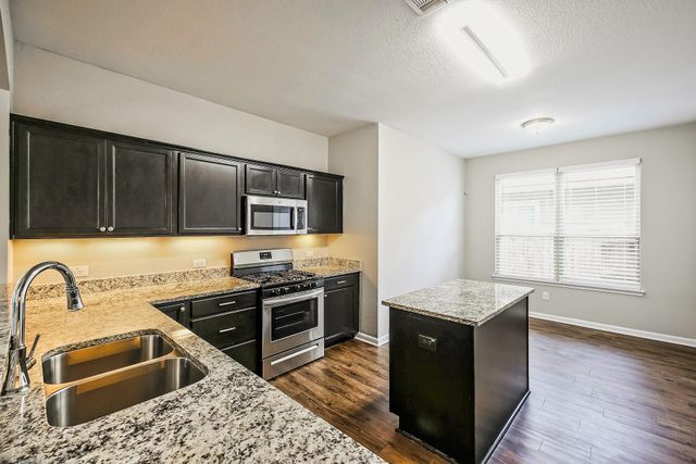 1966 Briar Grove Drive, Conroe, TX 77301