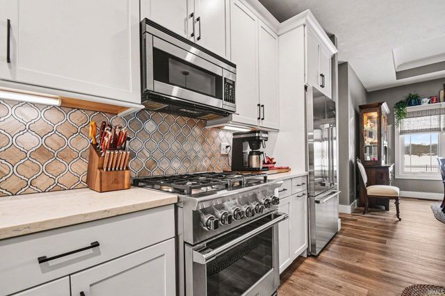 805 N Horizon Drive, Lakeville, IN 46536