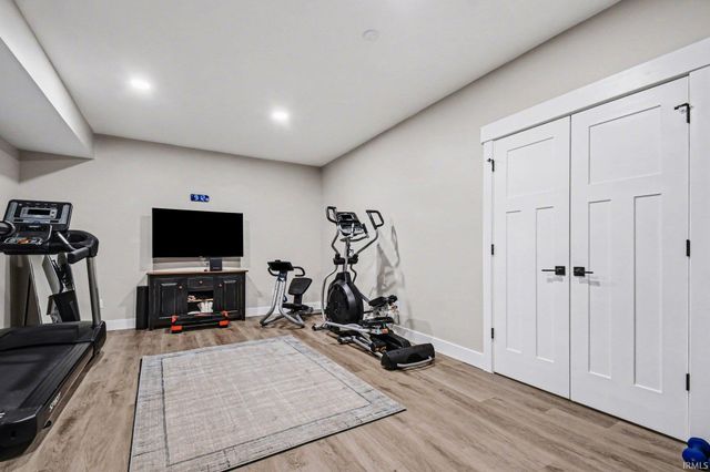 805 N Horizon Drive, Lakeville, IN 46536