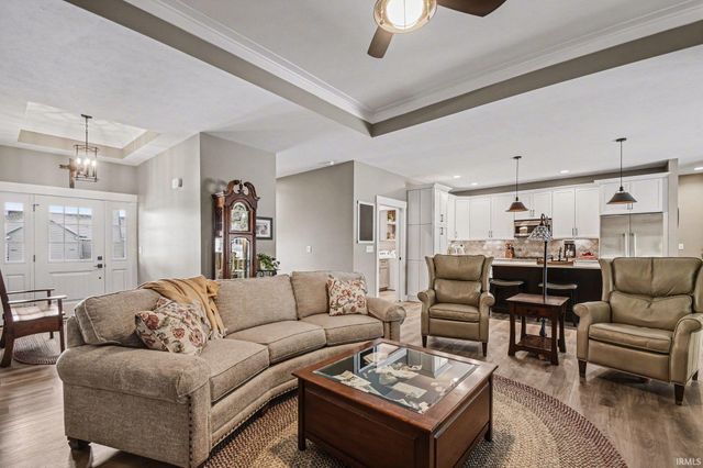 805 N Horizon Drive, Lakeville, IN 46536