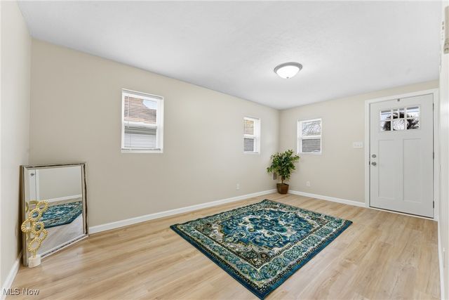 2315 Maple Avenue NE, Canton, OH 44714