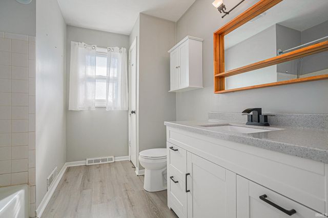 2420 Monger Avenue, Elkhart, IN 46517