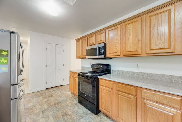 115 Idle Creek Court, Desoto, TX 75115