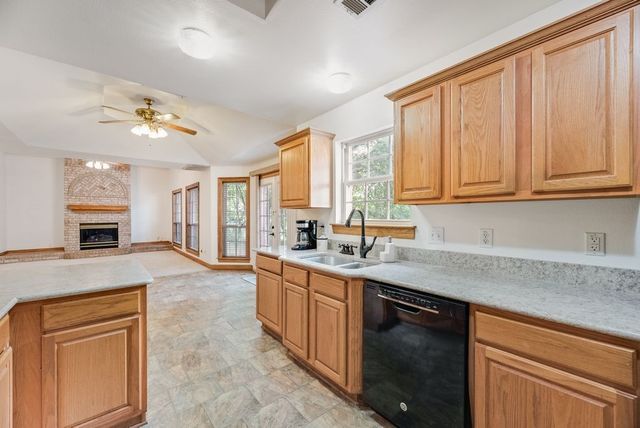 115 Idle Creek Court, Desoto, TX 75115