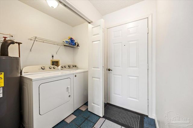 1863 Eagle Ln, Navarre, FL 32566