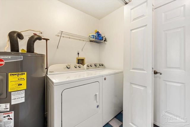 1863 Eagle Ln, Navarre, FL 32566