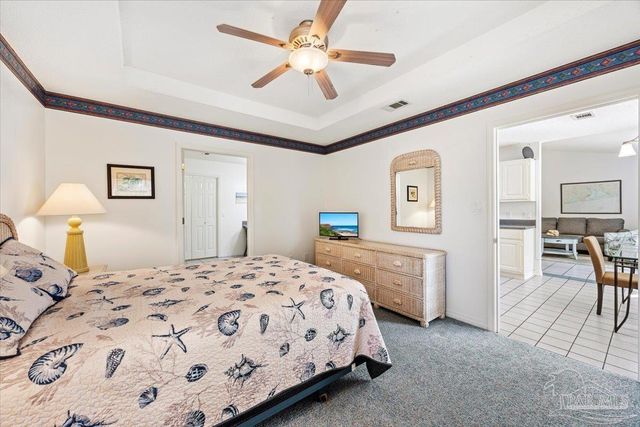 1863 Eagle Ln, Navarre, FL 32566