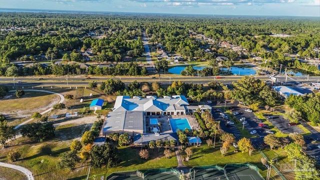 1863 Eagle Ln, Navarre, FL 32566