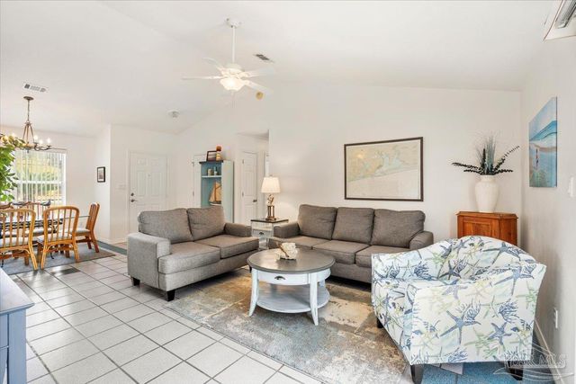 1863 Eagle Ln, Navarre, FL 32566