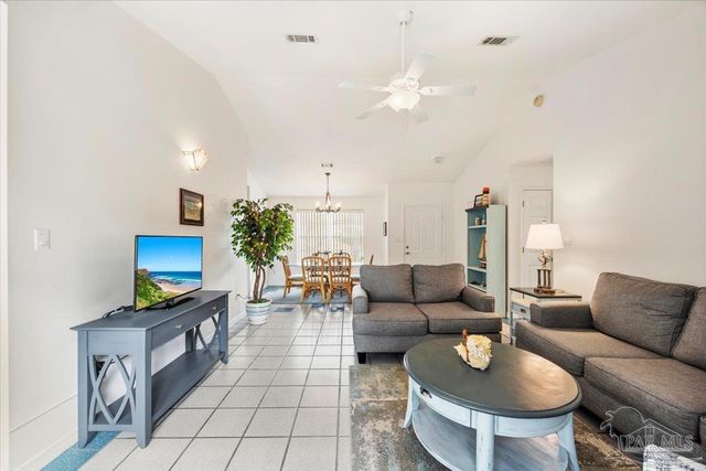 1863 Eagle Ln, Navarre, FL 32566