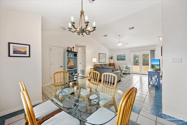 1863 Eagle Ln, Navarre, FL 32566