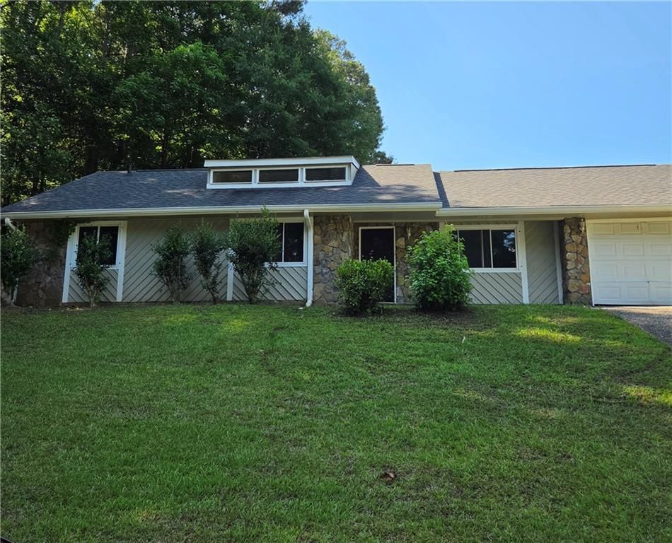 4610 Greenbriar Trail SW, Atlanta, GA 30331