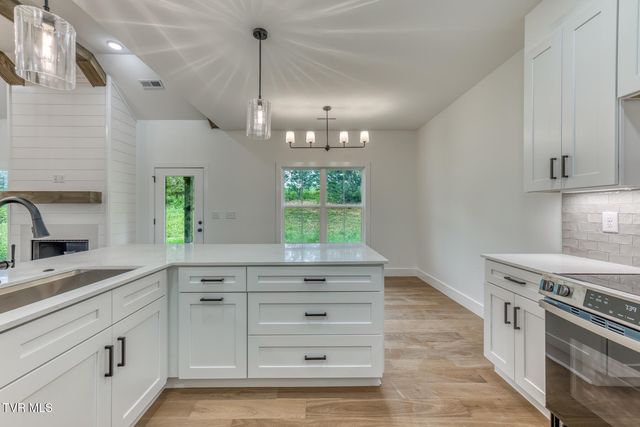 2319 Cattlemans Trail, Jonesborough, TN 37659
