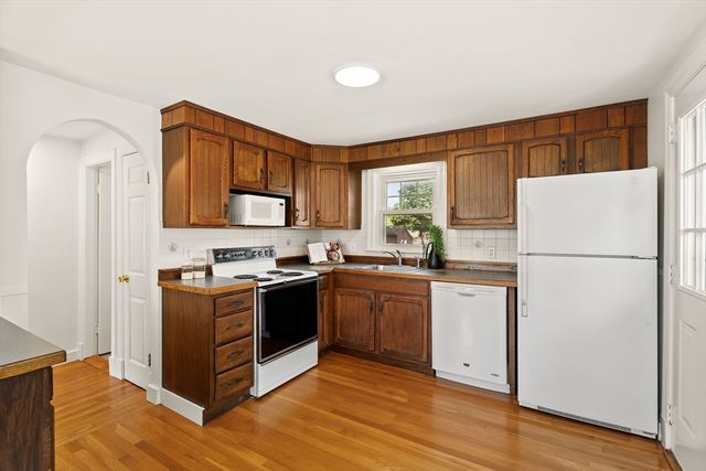 53 Roberts Rd, Medford, MA 02155