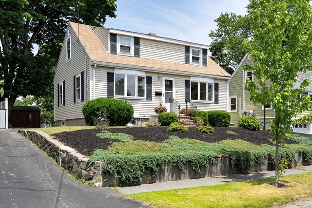 53 Roberts Rd, Medford, MA 02155