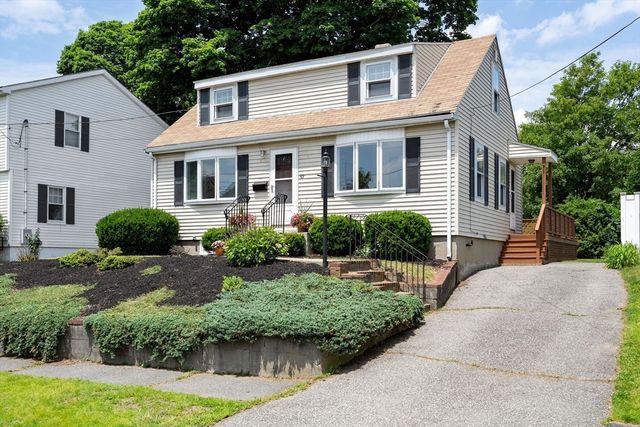 53 Roberts Rd, Medford, MA 02155