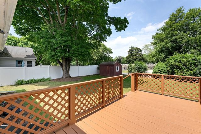 53 Roberts Rd, Medford, MA 02155