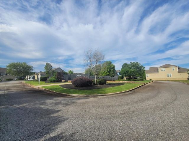 435 Lafayette Avenue, Fayetteville, GA 30214