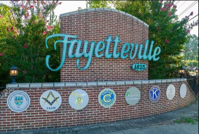 435 Lafayette Avenue, Fayetteville, GA 30214