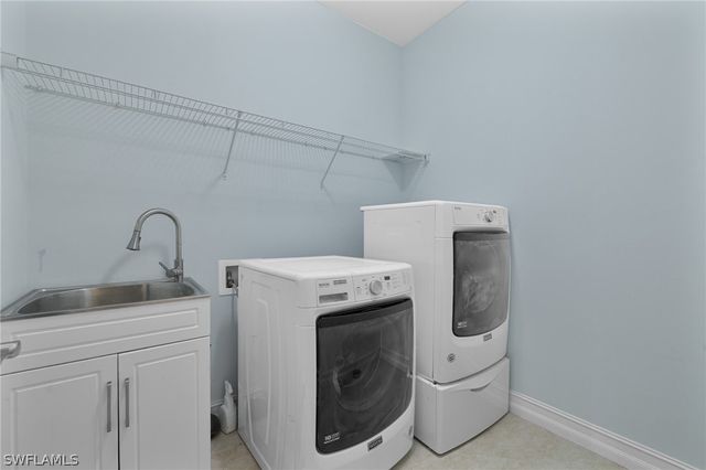 3289 Baravaldo CIR, Cape Coral, FL 33909