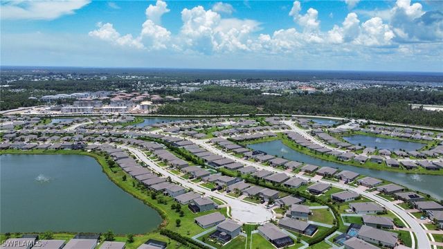 3289 Baravaldo CIR, Cape Coral, FL 33909