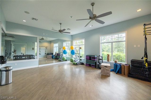 3289 Baravaldo CIR, Cape Coral, FL 33909