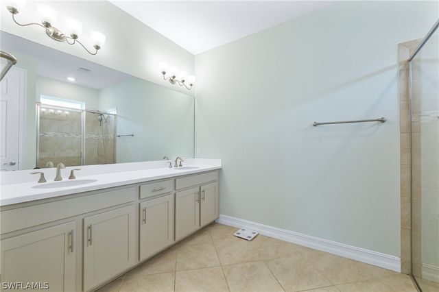 3289 Baravaldo CIR, Cape Coral, FL 33909