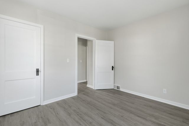 2721 Redwood Avenue, Davenport, IA 52802