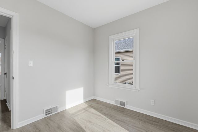 2721 Redwood Avenue, Davenport, IA 52802