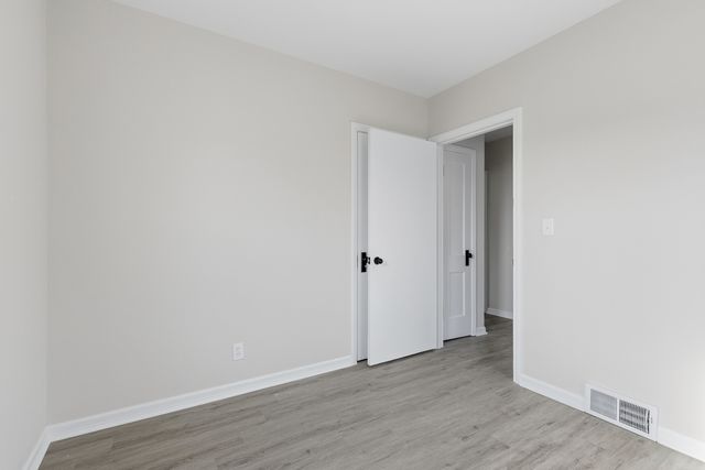 2721 Redwood Avenue, Davenport, IA 52802