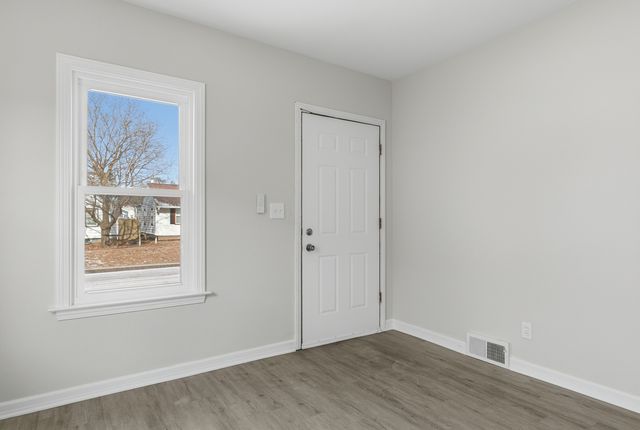 2721 Redwood Avenue, Davenport, IA 52802