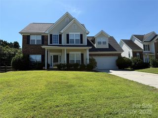 2640 Hartley Hills Drive, Charlotte, NC 28213