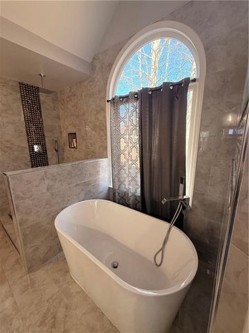 2105 Bentbrooke Trail, Lawrenceville, GA 30043