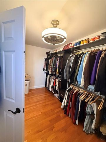 2105 Bentbrooke Trail, Lawrenceville, GA 30043