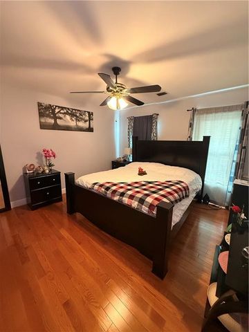 2105 Bentbrooke Trail, Lawrenceville, GA 30043