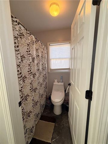 2105 Bentbrooke Trail, Lawrenceville, GA 30043