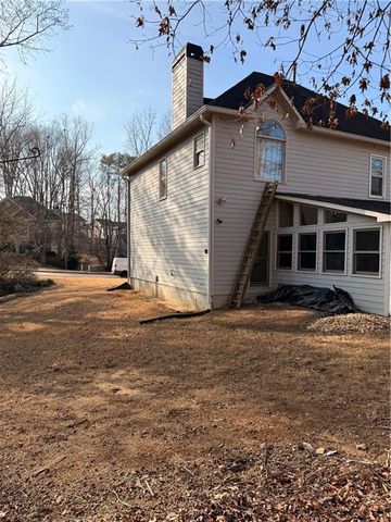 2105 Bentbrooke Trail, Lawrenceville, GA 30043