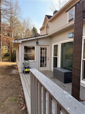 2105 Bentbrooke Trail, Lawrenceville, GA 30043