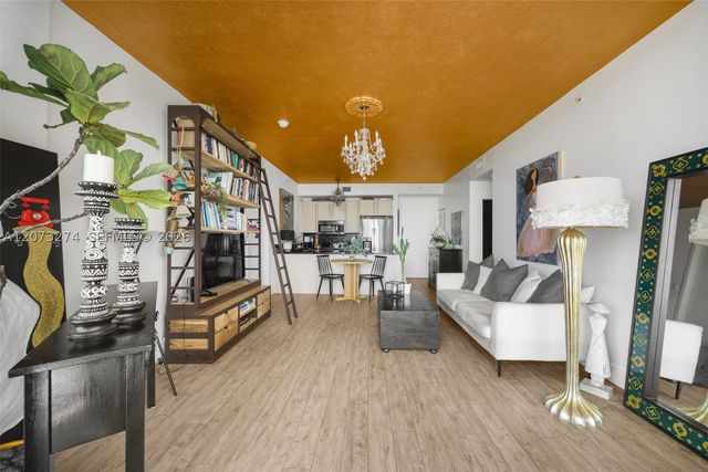 79 SW 12th St PH3904-S, Miami, FL 33130