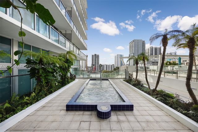79 SW 12th St PH3904-S, Miami, FL 33130