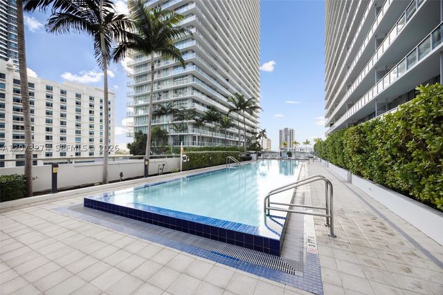 79 SW 12th St PH3904-S, Miami, FL 33130