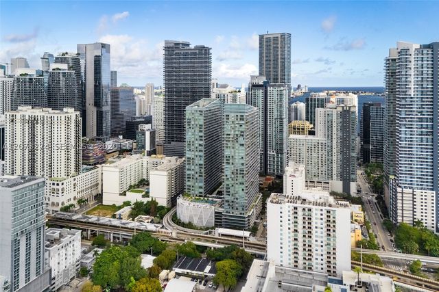 79 SW 12th St PH3904-S, Miami, FL 33130