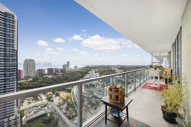 79 SW 12th St PH3904-S, Miami, FL 33130